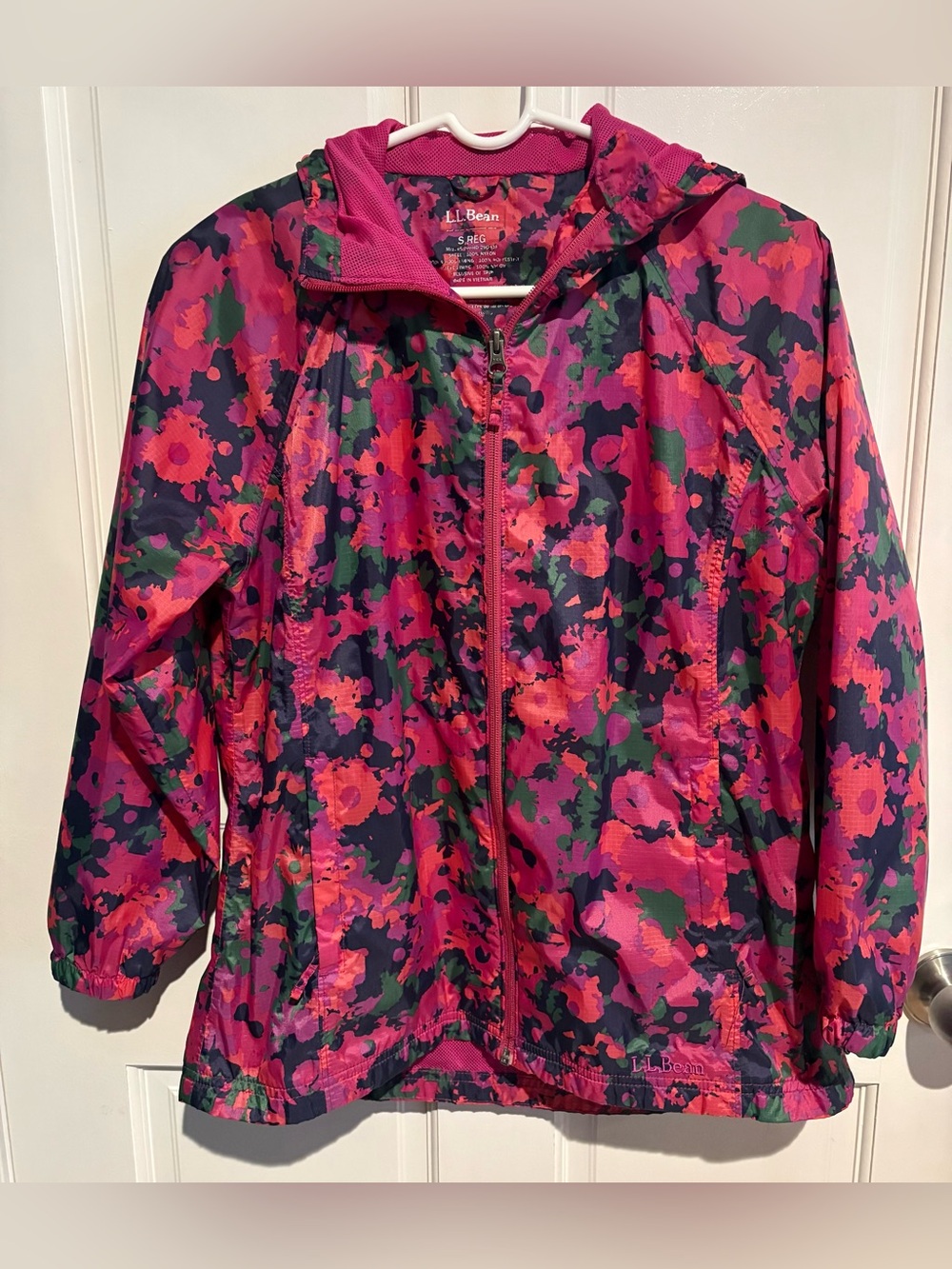 L.L. Bean Wind Jacket Size S Reg Pink Green Navy Floral Print Full Zip Hooded